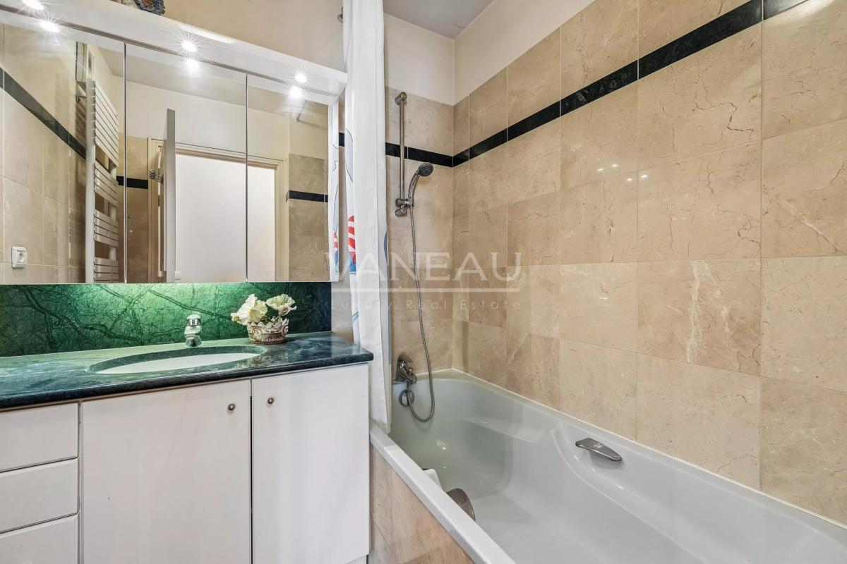 Paris VIIe - Gros Caillou - Université