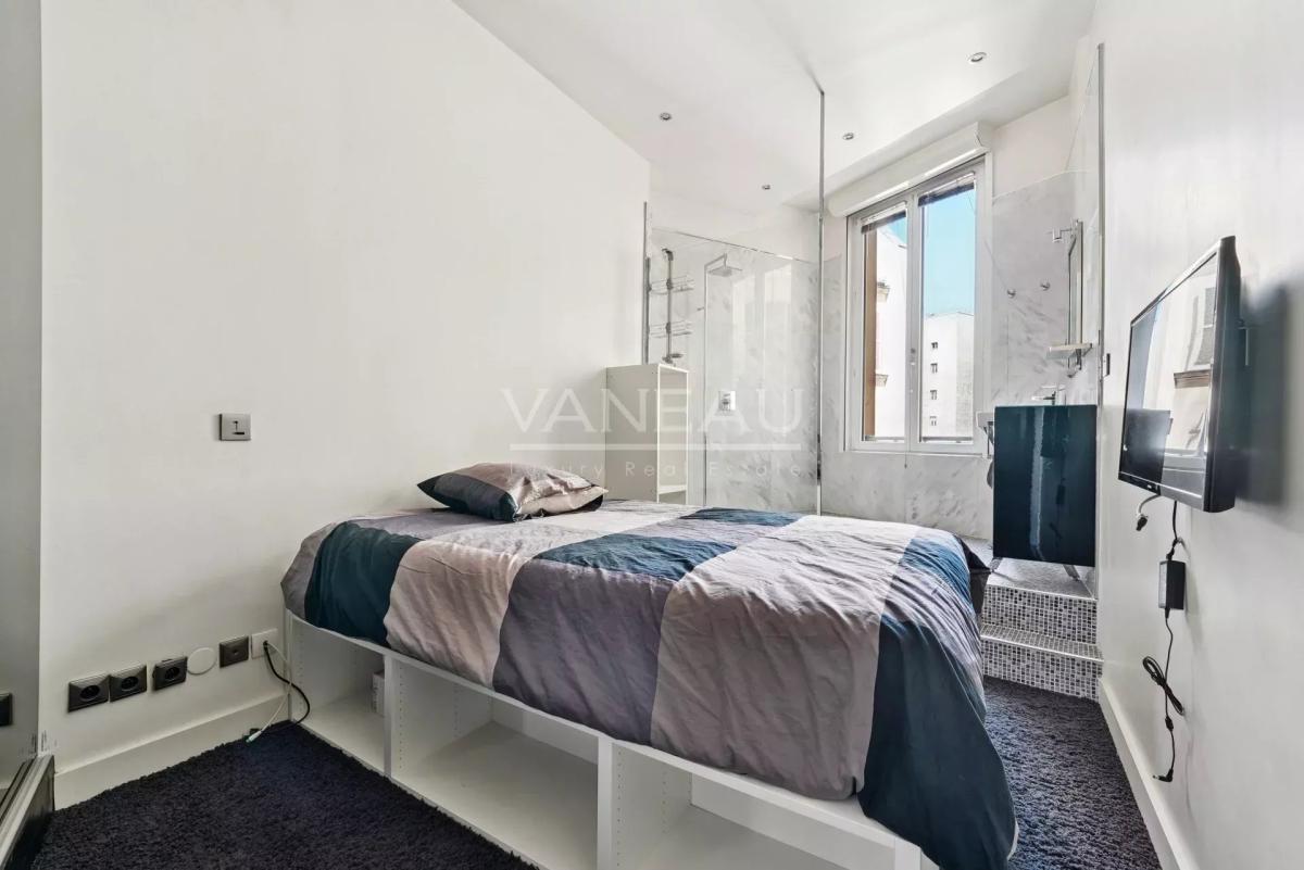 Paris VIII - Triangle d'or  - Quartier Saint Philippe du Roule