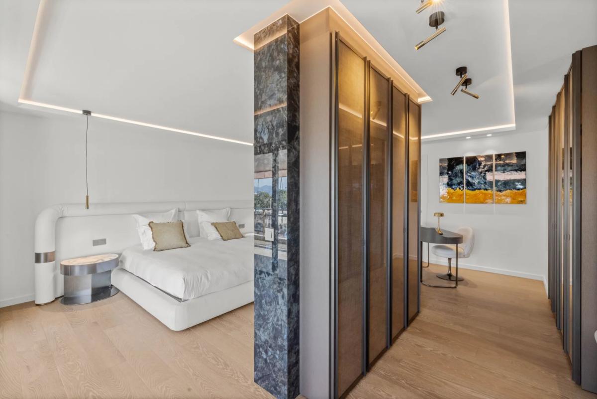 Cannes Croisette Appartement 6 pièces vue mer à vendre