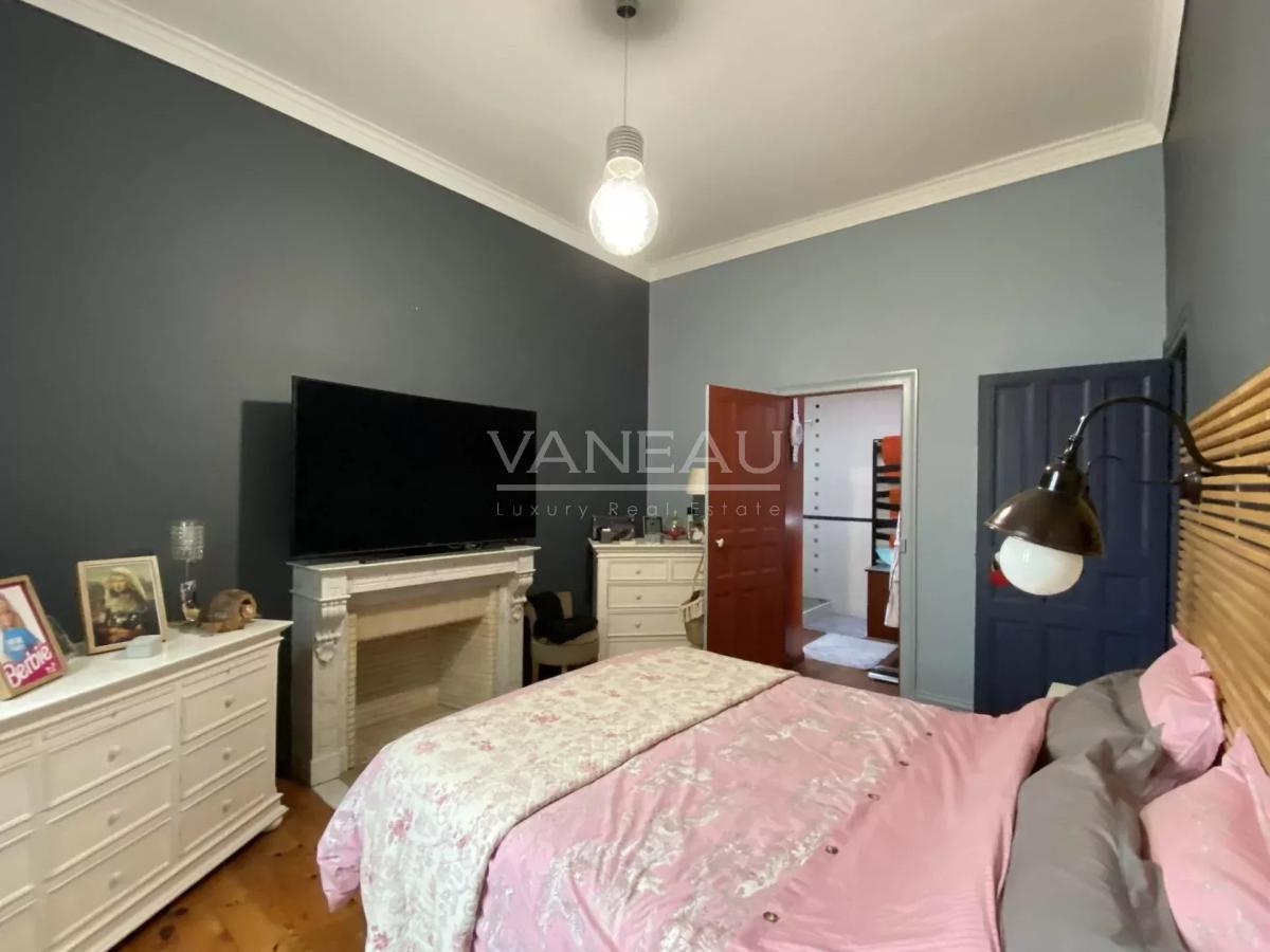 Somptueux Manoir rénové au coeur d' Angers avec piscine