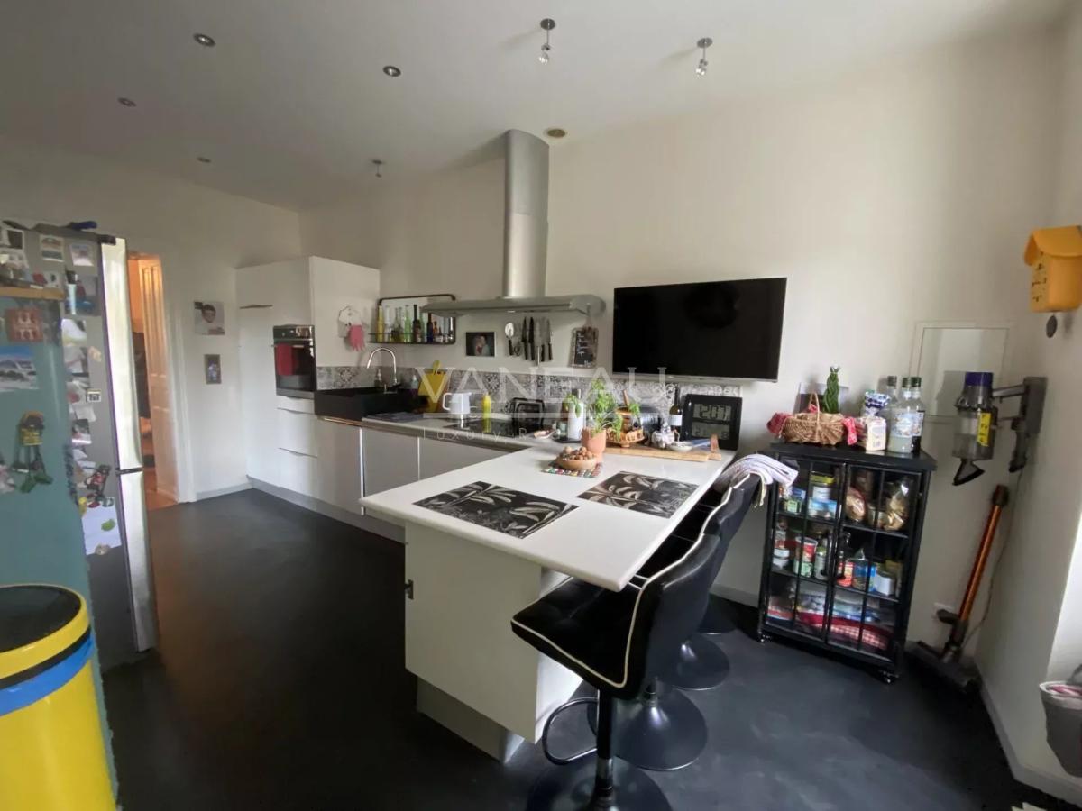 Somptueux Manoir rénové au coeur d' Angers avec piscine