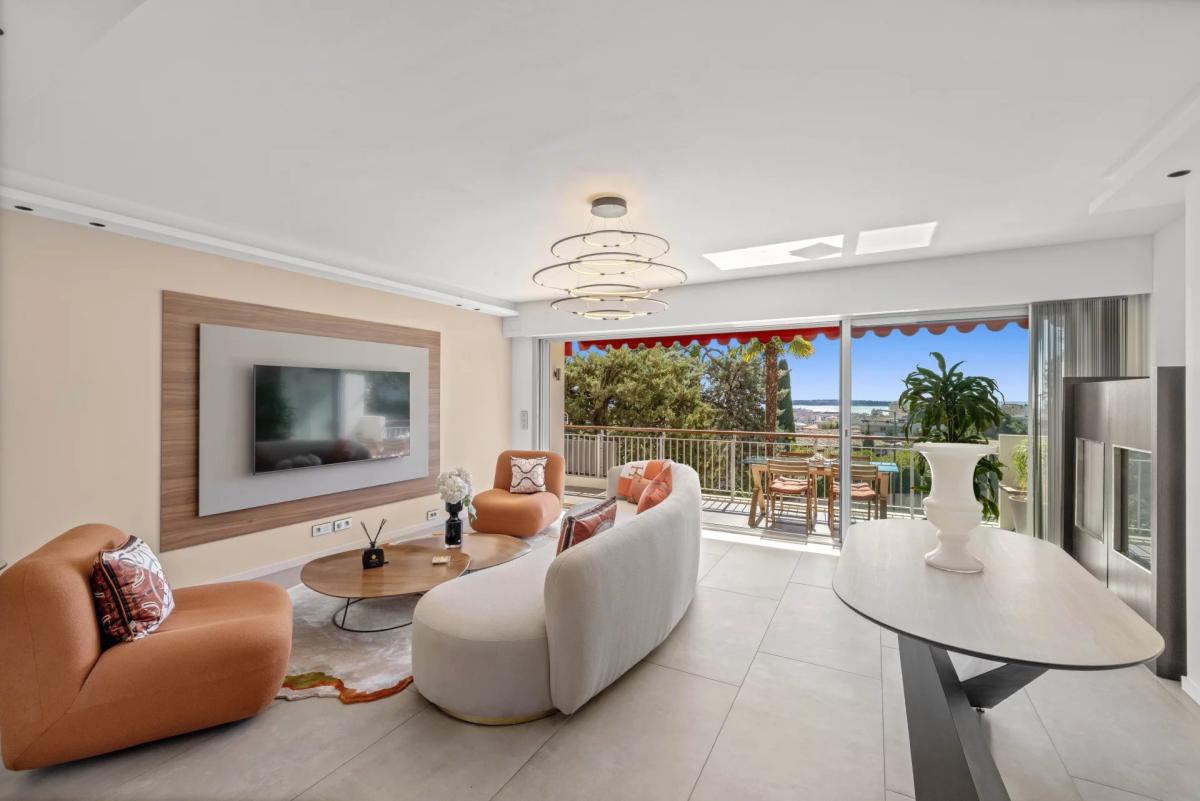 Cannes Petit Juas Appartement 3 pièces rénové vue mer à vendre