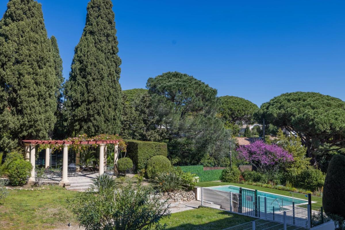 Cannes Petit Juas Appartement 3 pièces rénové vue mer à vendre