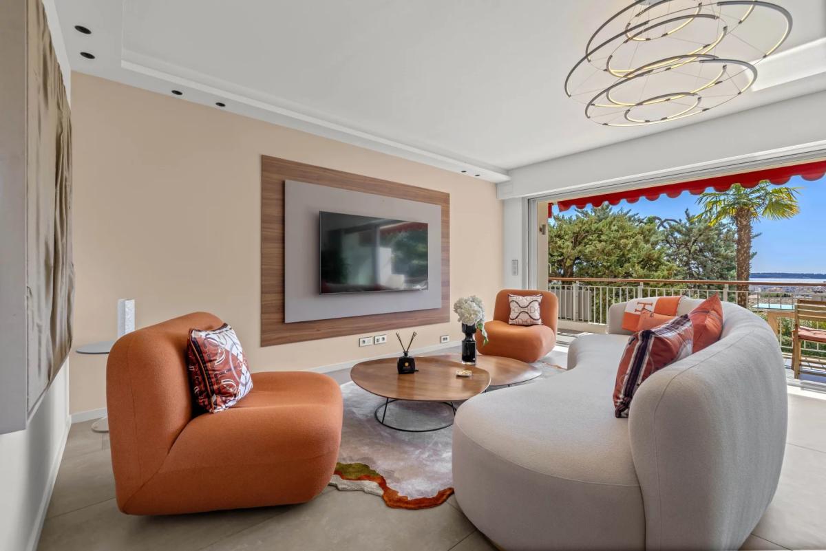 Cannes Petit Juas Appartement 3 pièces rénové vue mer à vendre