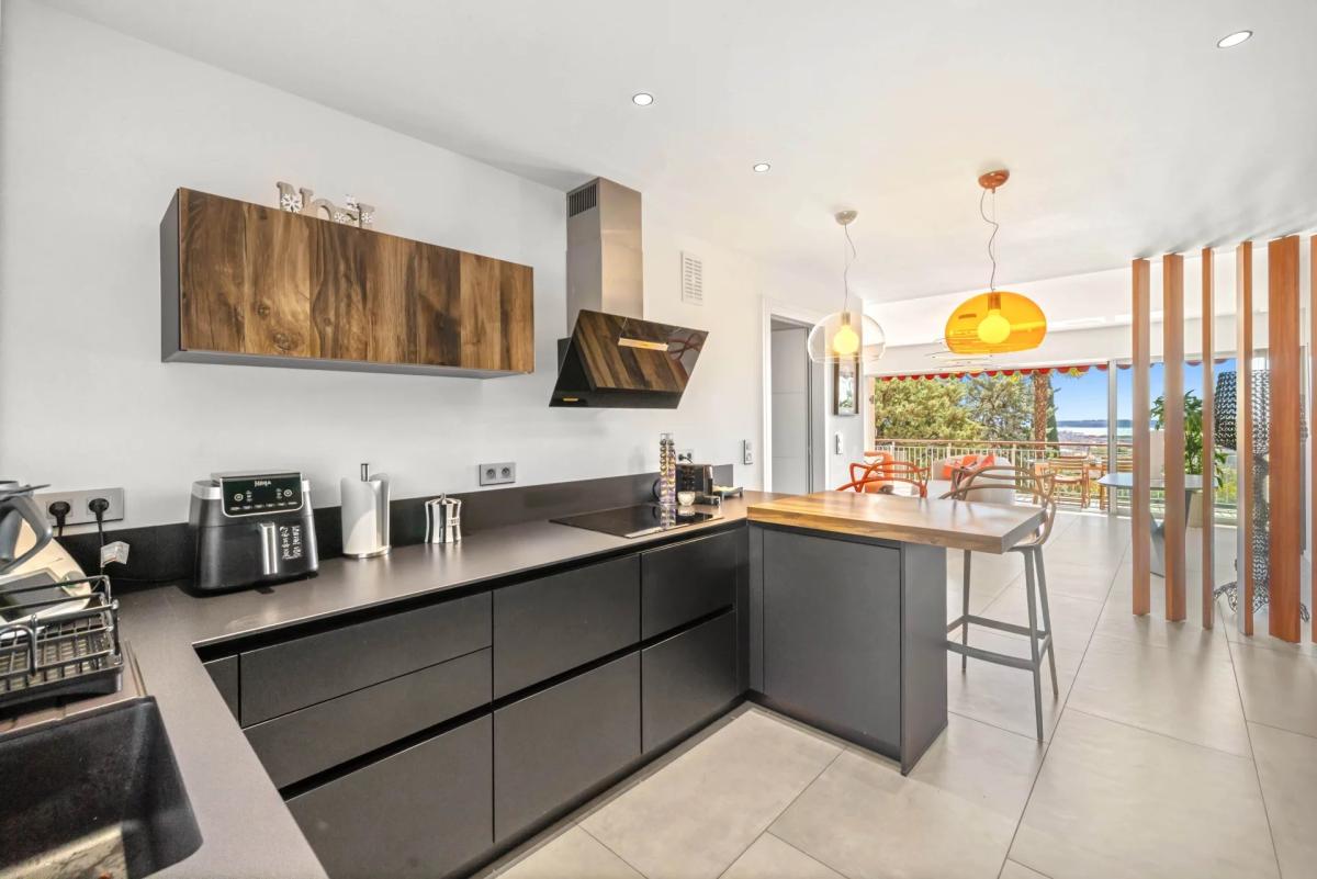 Cannes Petit Juas Appartement 3 pièces rénové vue mer à vendre