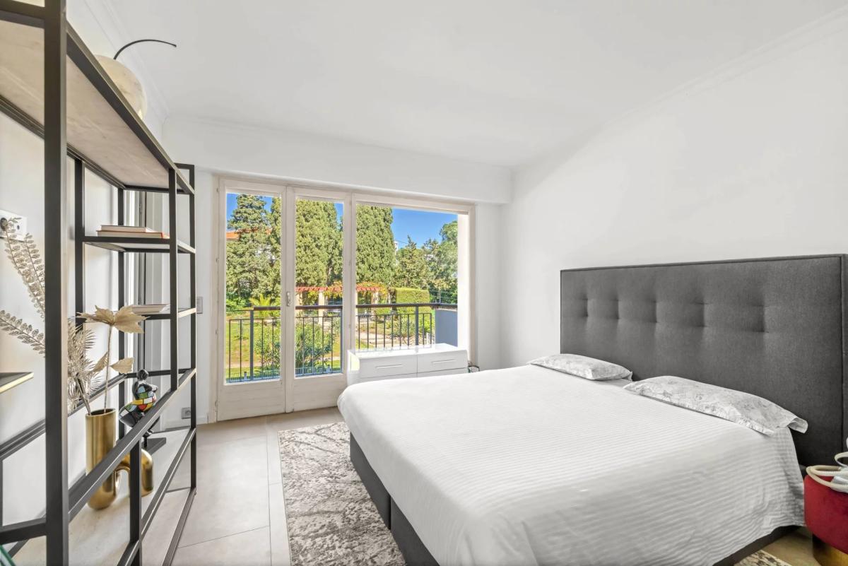 Cannes Petit Juas Appartement 3 pièces rénové vue mer à vendre