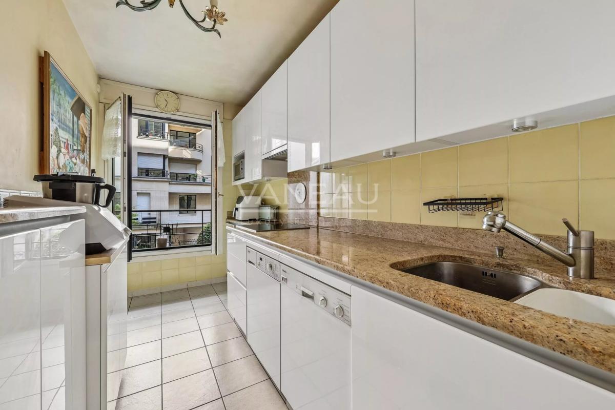 Paris VIIe - Gros Caillou - Université