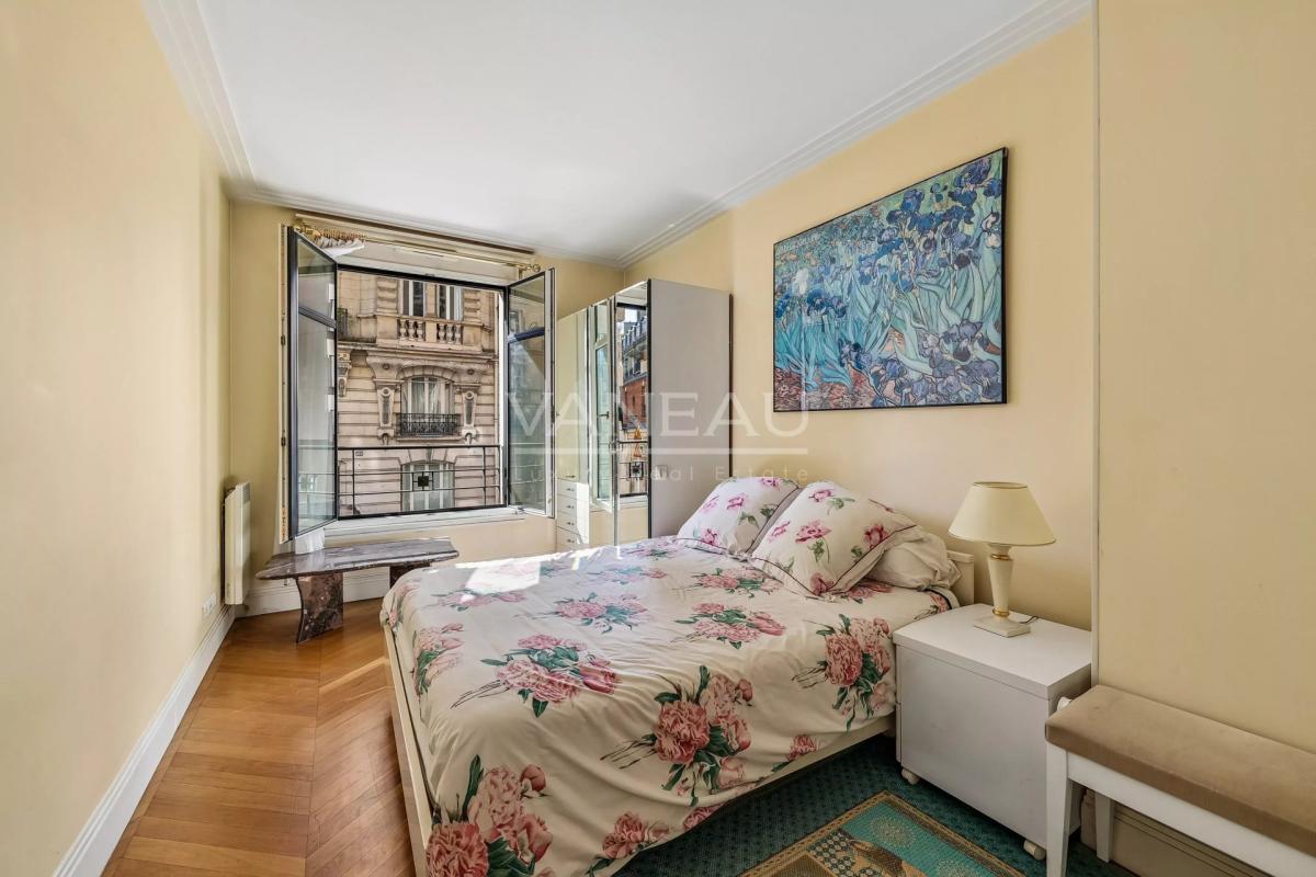 Paris VIIe - Gros Caillou - Université