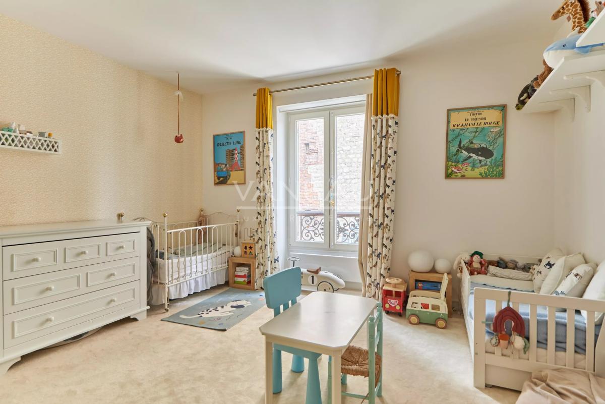 Paris XVIème - Appartement ancien rénové -