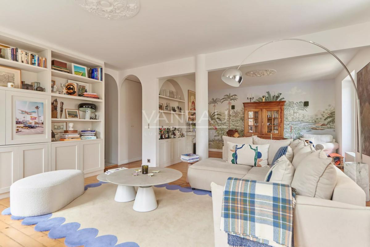 Paris XVIème - Appartement ancien rénové -