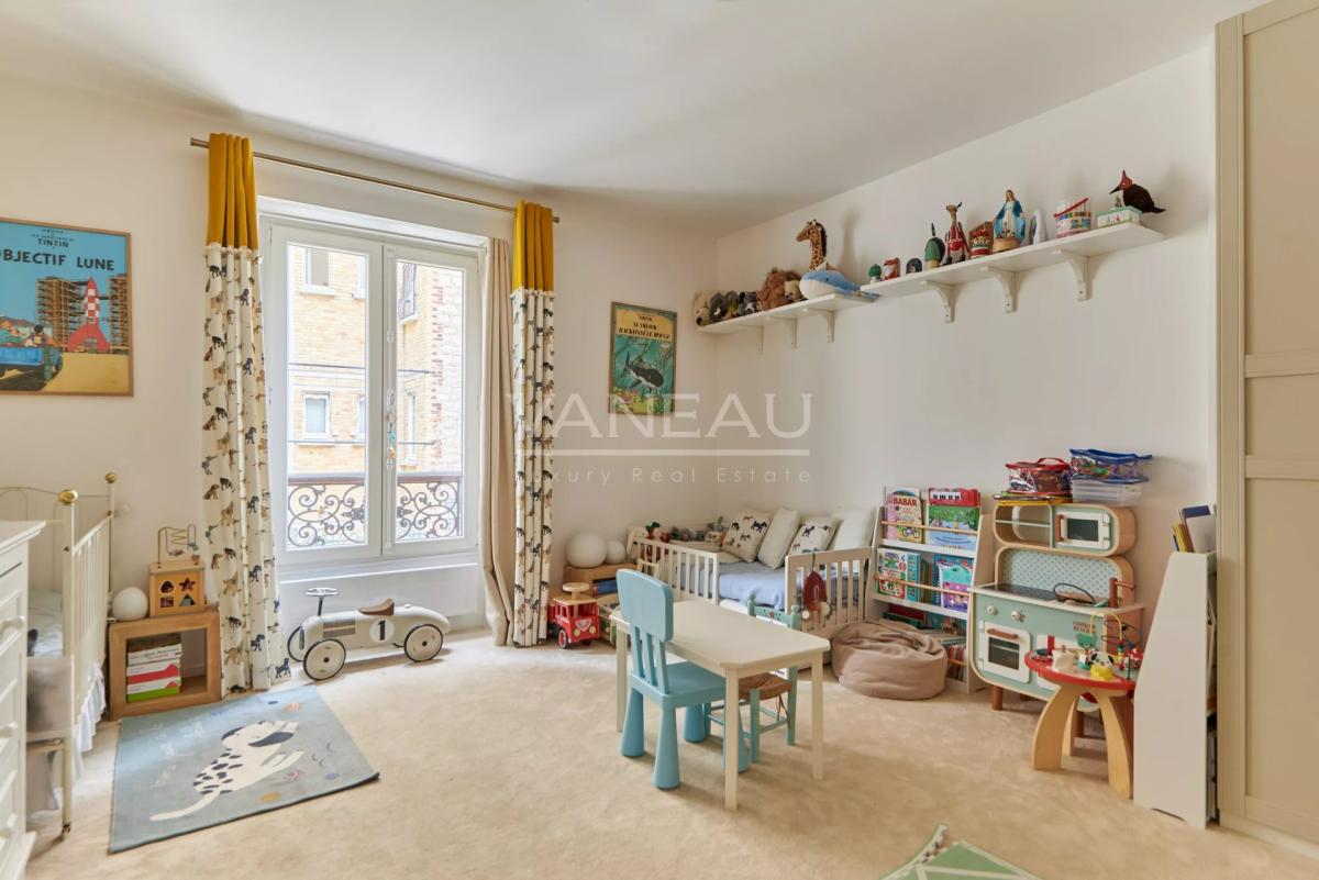 Paris XVIème - Appartement ancien rénové -