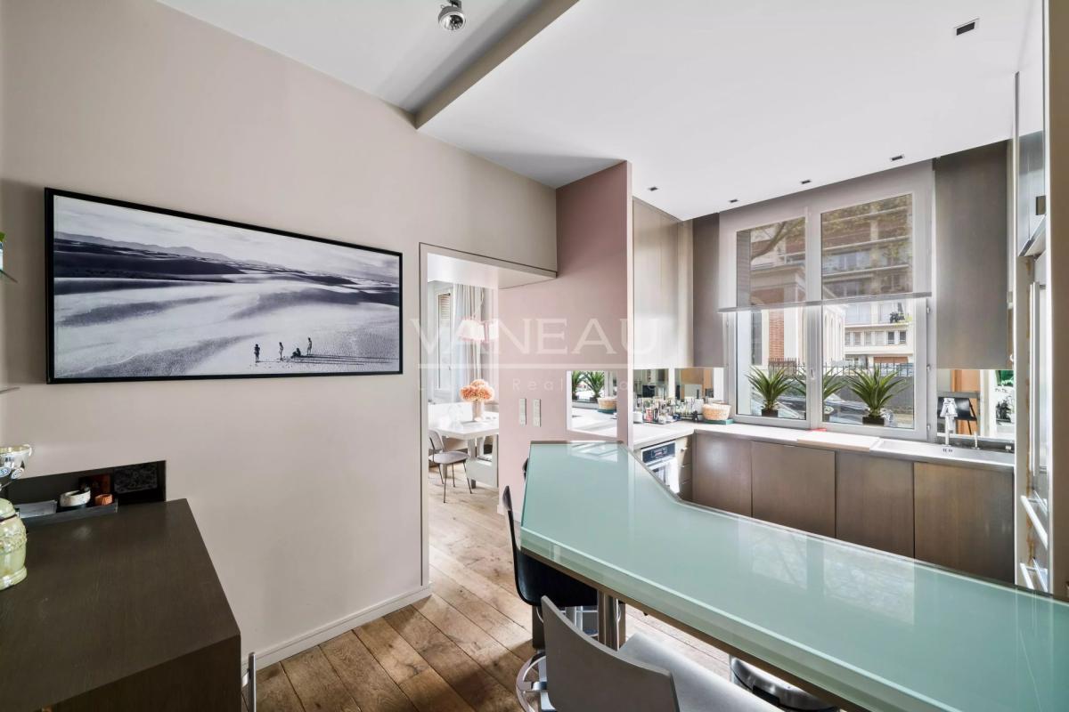 Paris XVIe - Henri Martin - Exceptionnel rez-de-jardin