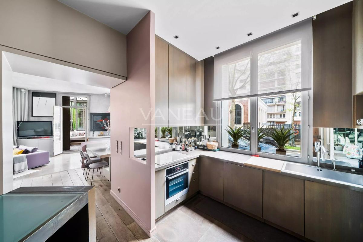 Paris XVIe - Henri Martin - Exceptionnel rez-de-jardin