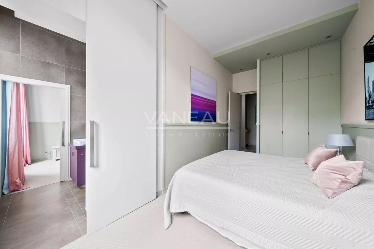 Paris XVIe - Henri Martin - Exceptionnel rez-de-jardin