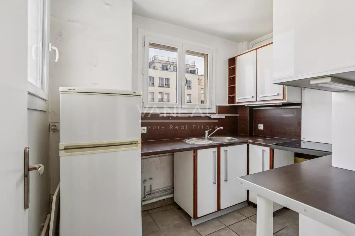 Paris XVe - Sèvres Lecourbe : Appartement dernier étage avec vue