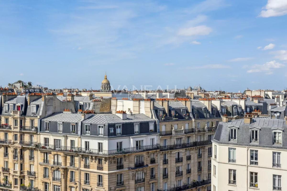 Paris XVe - Sèvres Lecourbe : Appartement dernier étage avec vue