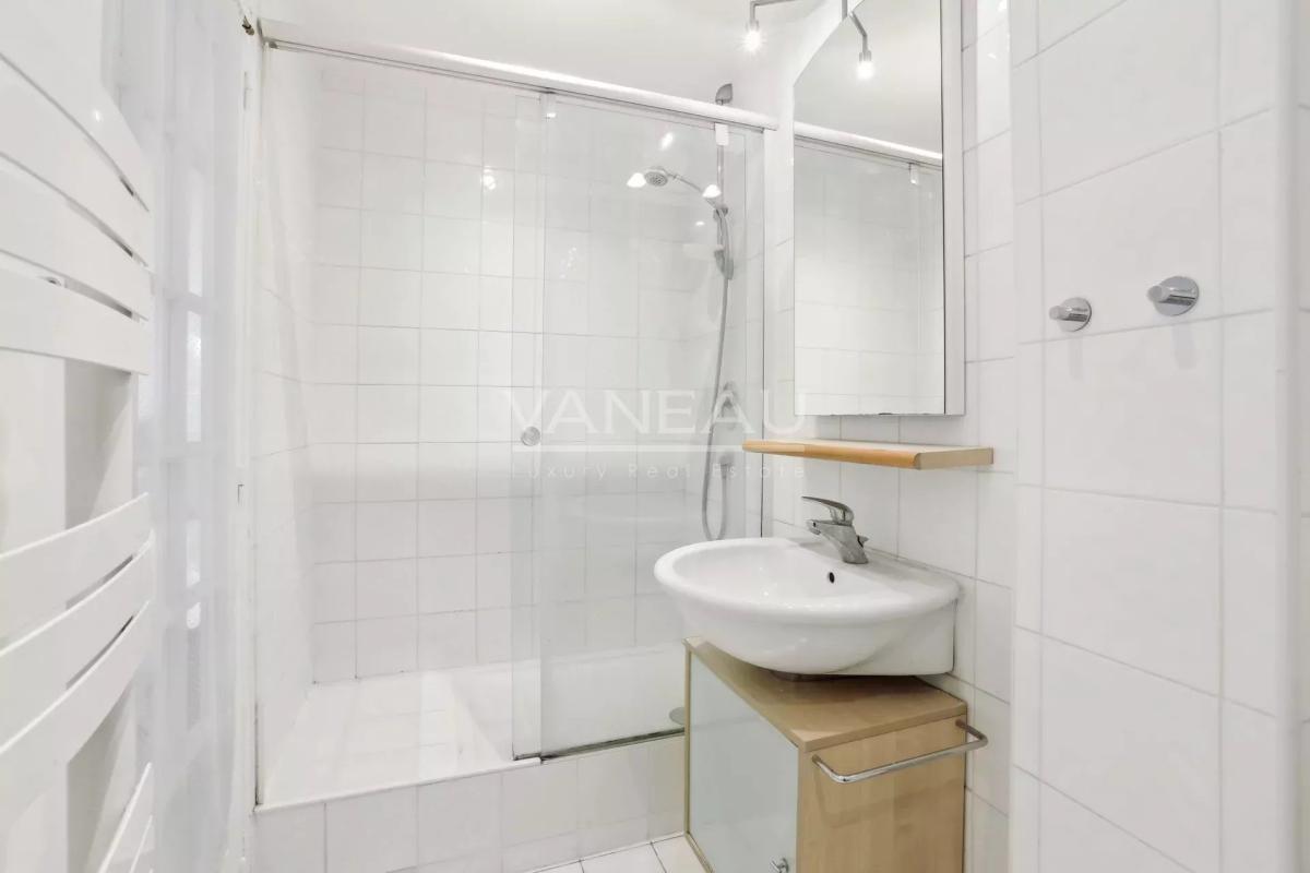 PARIS 3e - MARAIS - Grand studio