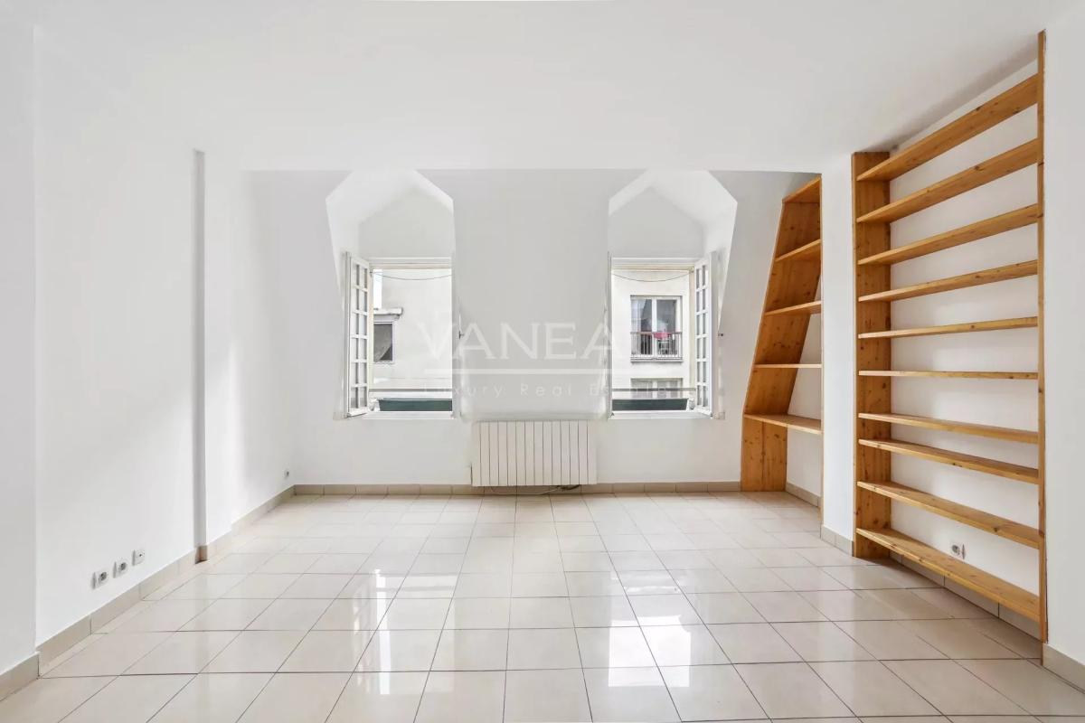 PARIS 3e - MARAIS - Grand studio