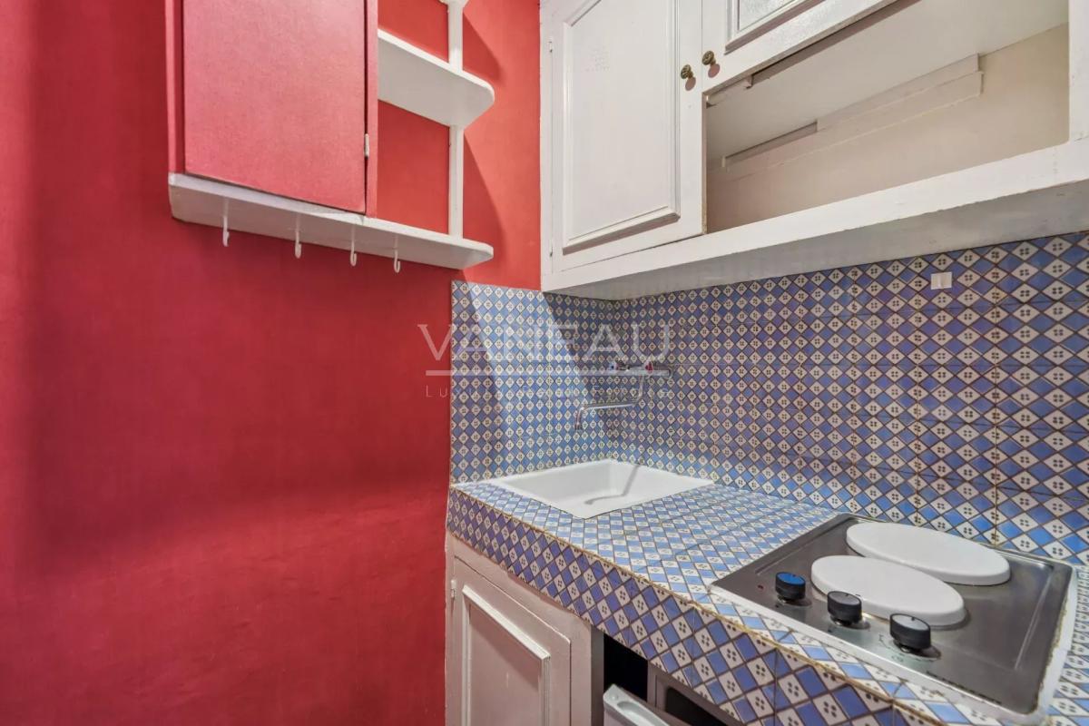 Paris 4ème - MUSEE CARNAVALET- STUDIO