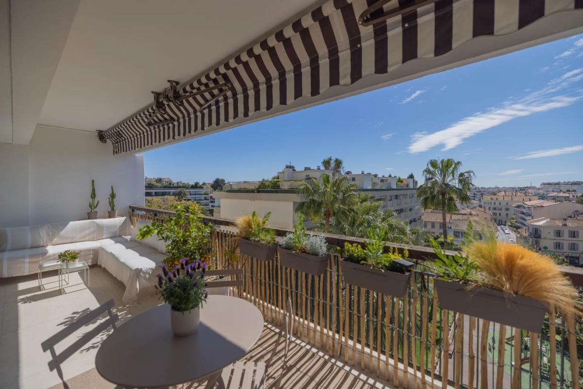 Cannes Montfleury 3 Pièces rénové à vendre - ETAT NEUF