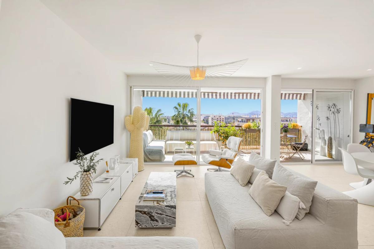 Cannes Montfleury 3 Pièces rénové à vendre - ETAT NEUF