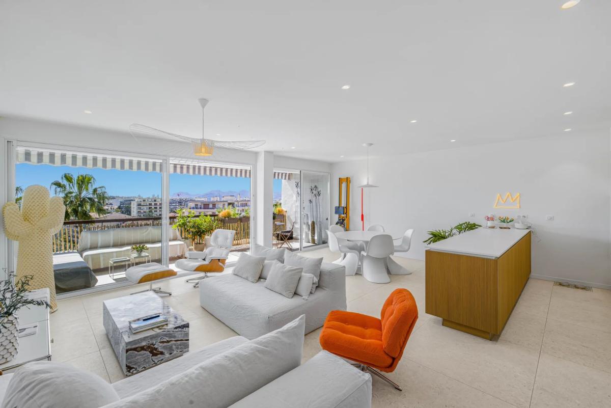 Cannes Montfleury 3 Pièces rénové à vendre - ETAT NEUF