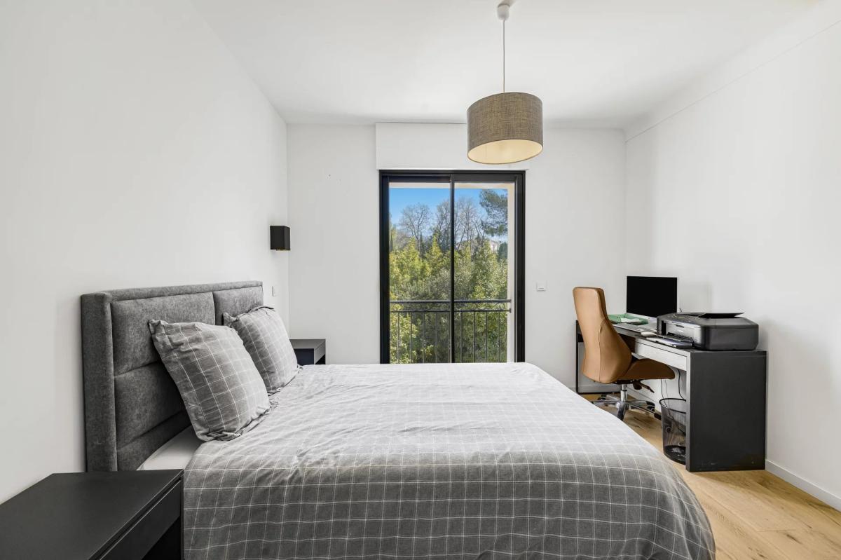 Chateauneuf Villa contemporaine rénovée à vendre