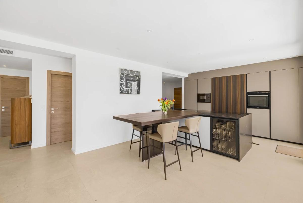 Chateauneuf Villa contemporaine rénovée à vendre