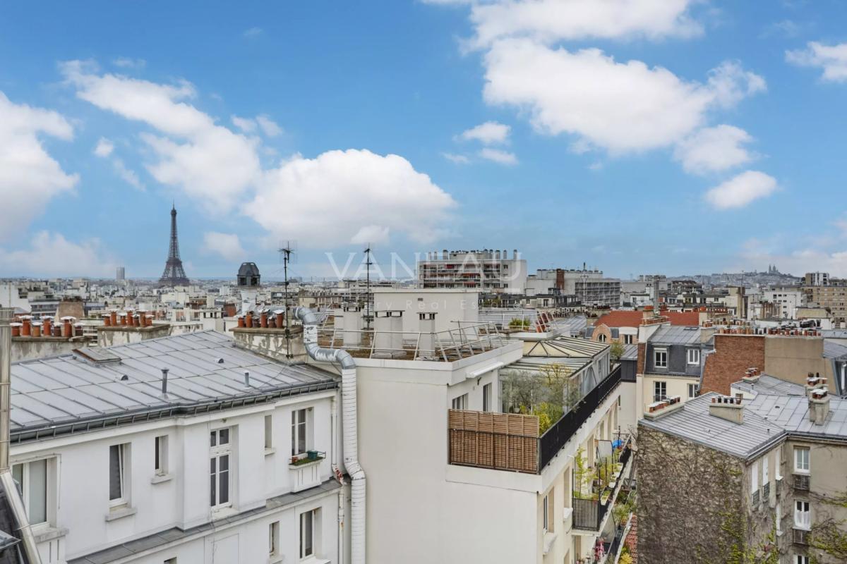 PARIS XV - dernier étage / Vues / Balcons