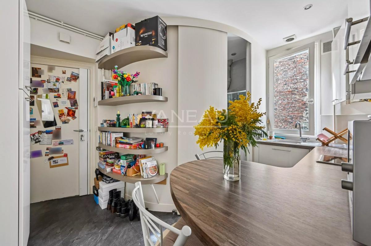 PARIS XVe - Pasteur/Montparnasse - Appartement familial en étage