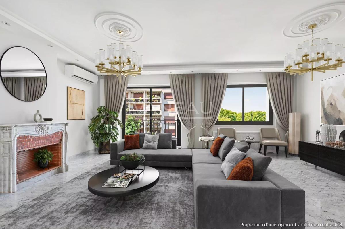 Paris XVIe - Trocadéro - Appartement familial avec balcon et vue