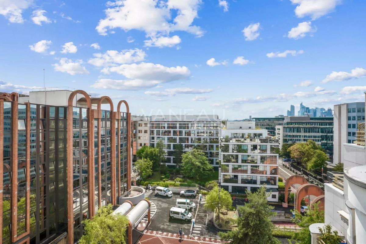 Levallois-Perret - Hespéride - Dernier étage avec terrasses
