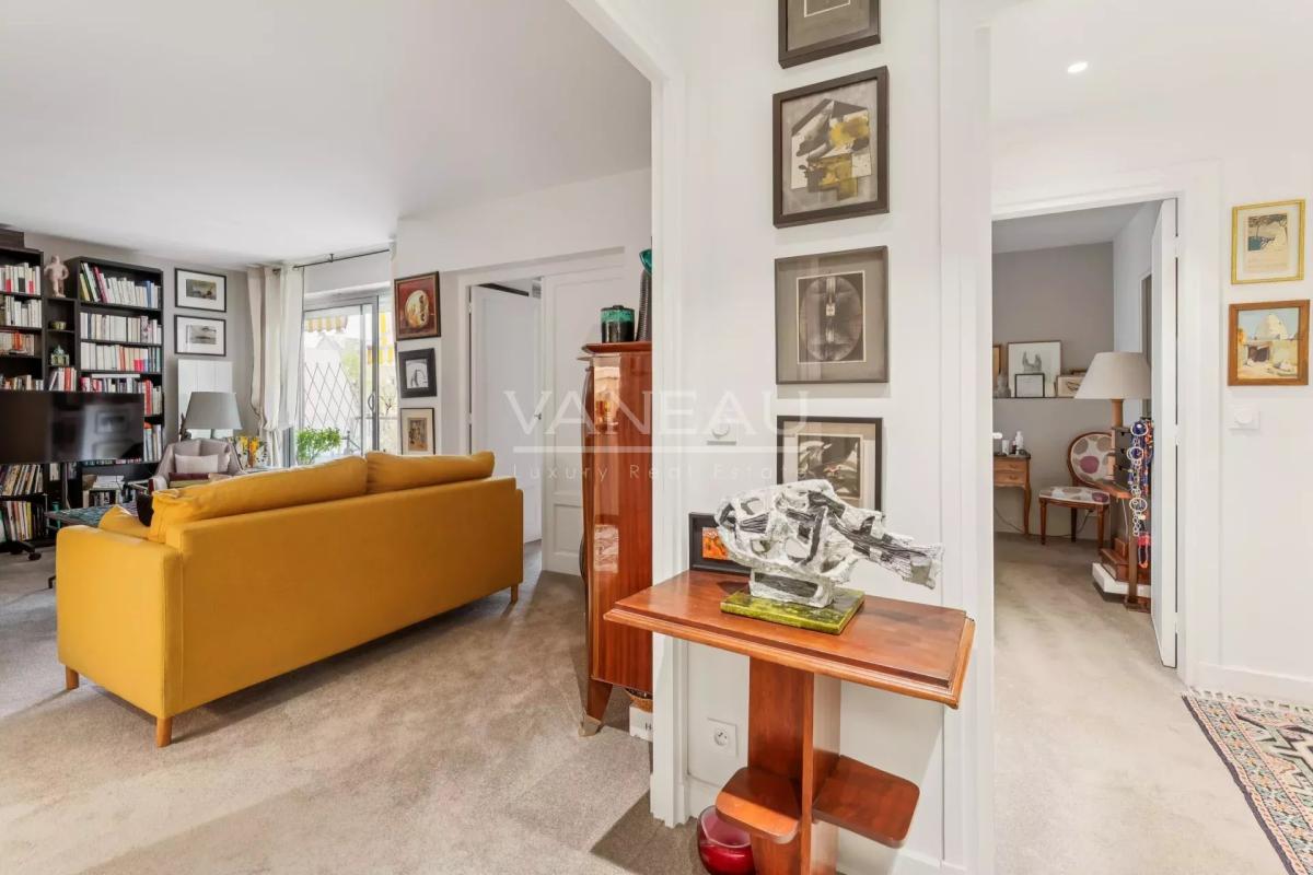 Neuilly/Mairie - Vente en nue-propriété