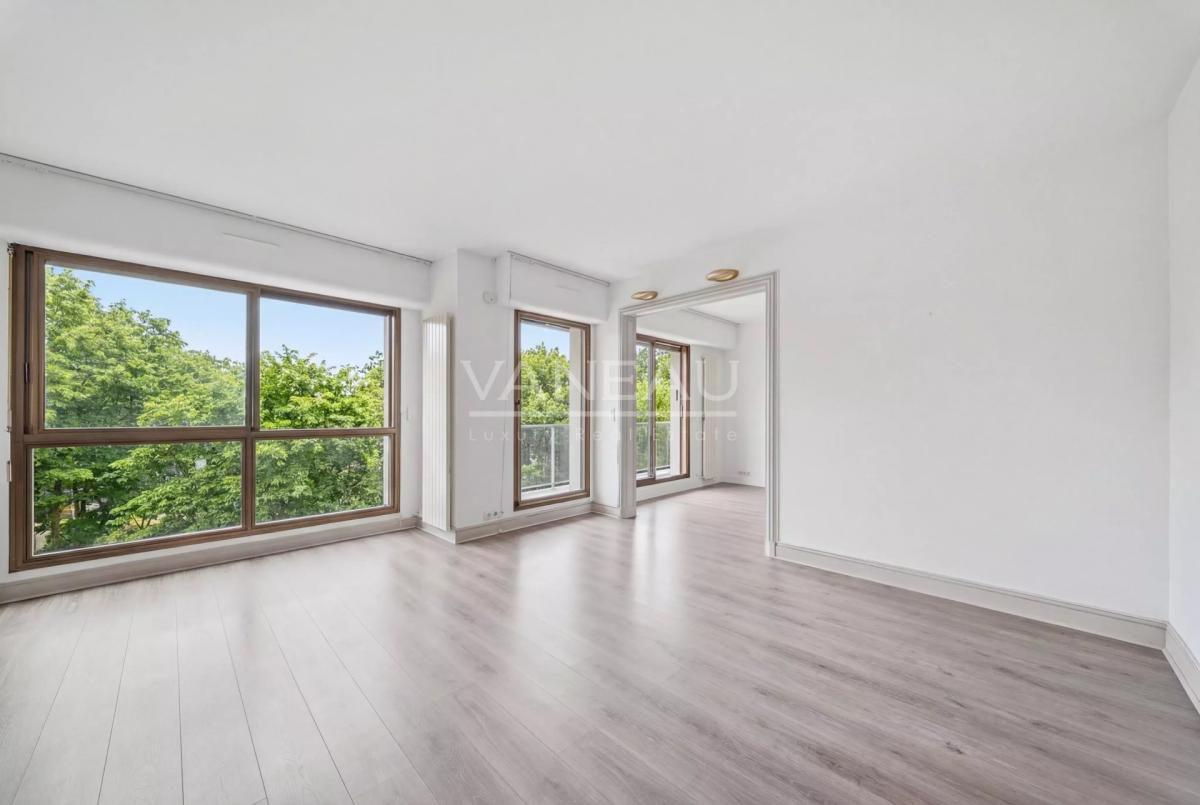 Neuilly - Château - Appartement familial avec balcon-terrasses