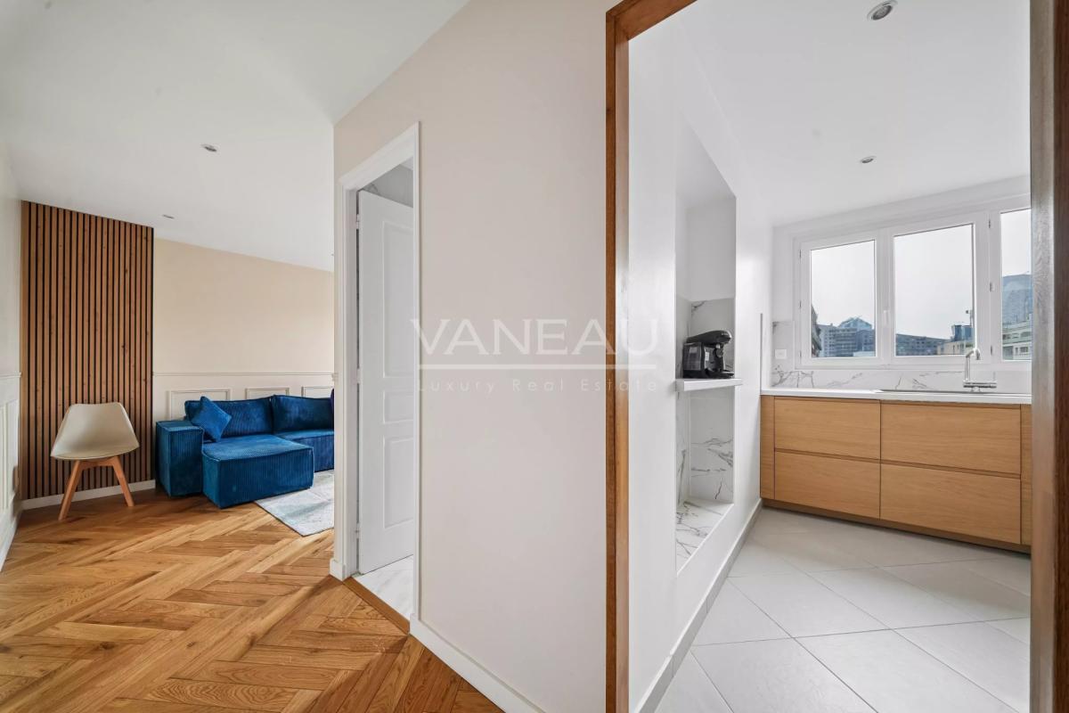 Boulogne - En parfait état - En étage avec ascenseur