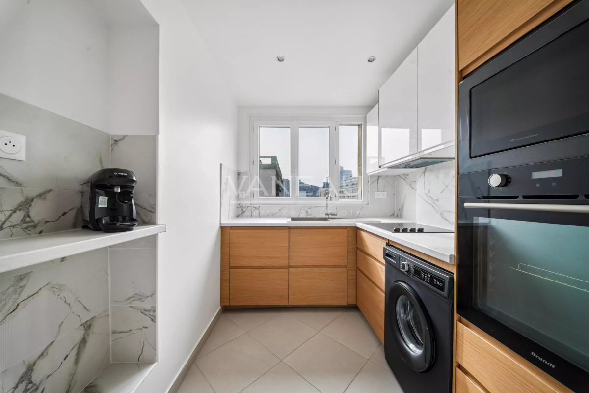 Boulogne - En parfait état - En étage avec ascenseur