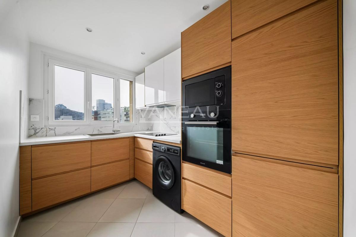 Boulogne - En parfait état - En étage avec ascenseur