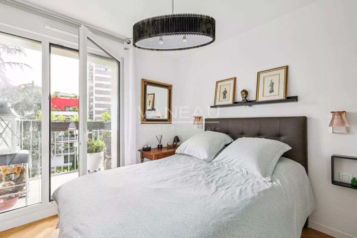 Boulogne Nord - Trois pièces avec balcon terrasse - Résidence 20