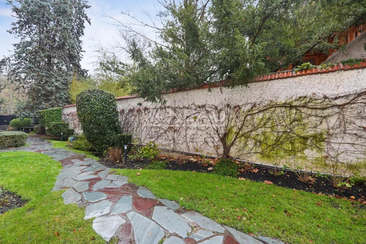 Boulogne-Billancourt - Au calme - Sur jardin