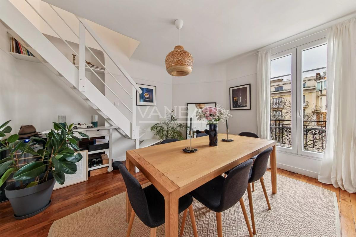 Boulogne Reine-Victor-Hugo– Duplex trois pièces en dernier étage