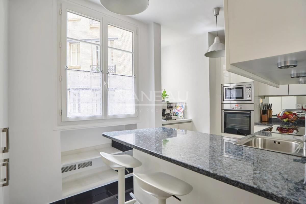 Paris XVIe - Passy - Elégant appartement familial