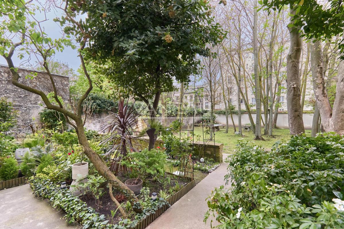 Paris XIVe - Petit Montrouge - Appartement familial de 168 m² - 3/4 Chambres - Accès jardin privatif de 650 m²