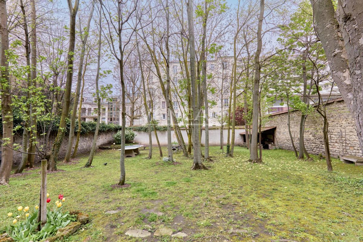Paris XIVe - Petit Montrouge - Appartement familial de 168 m² - 3/4 Chambres - Accès jardin privatif de 650 m²