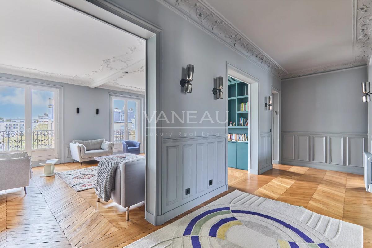 Paris XIVe - Petit Montrouge - Appartement familial de 168 m² - 3/4 Chambres - Accès jardin privatif de 650 m²