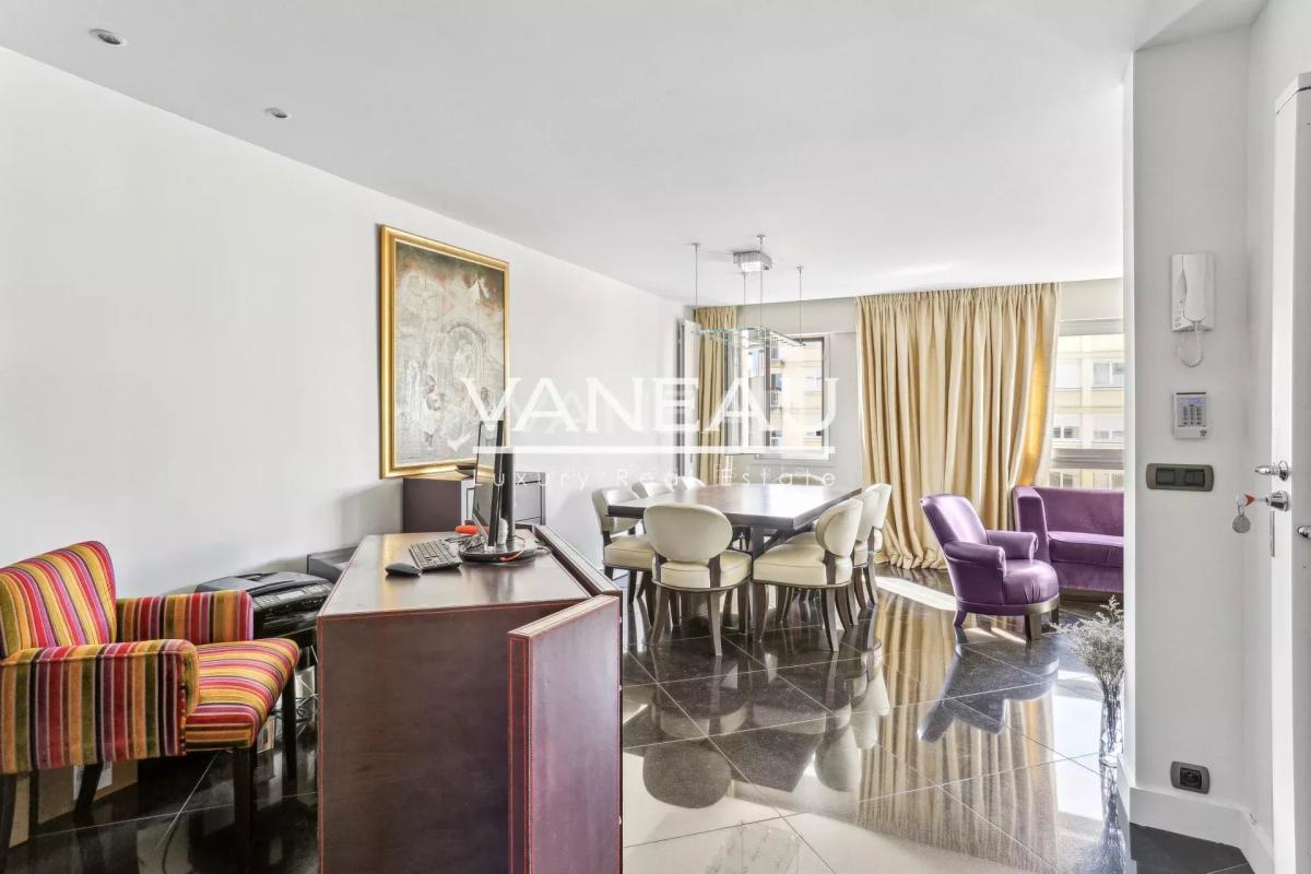 Paris XIXe - JOURDAIN - AMERIQUE - Appartement Familial en étage