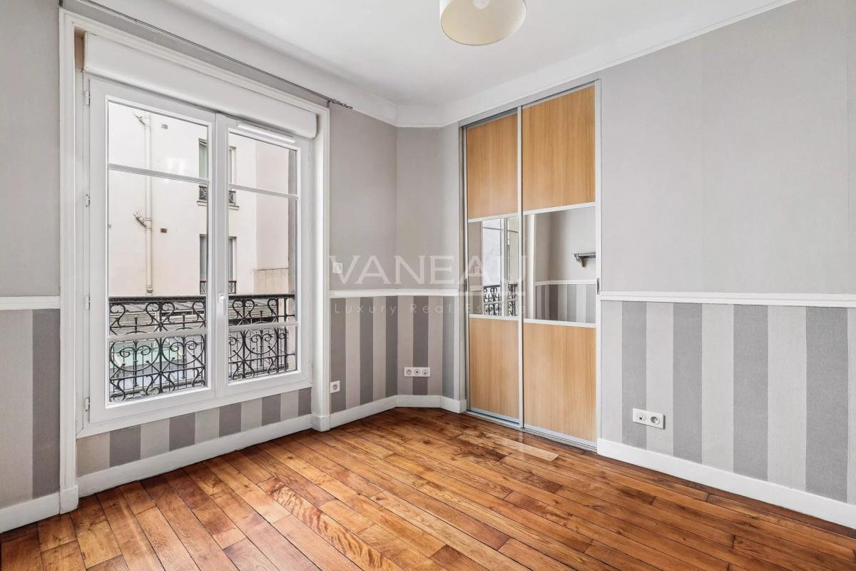 Paris 15ème - La Motte-Picquet-Grenelle - Charmant 2 pièces trav