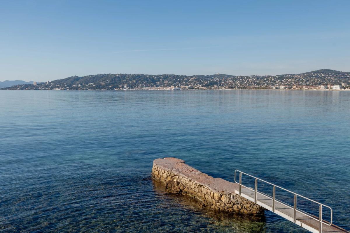 Cap D'Antibes, Chateau de la Vigie à Vendre