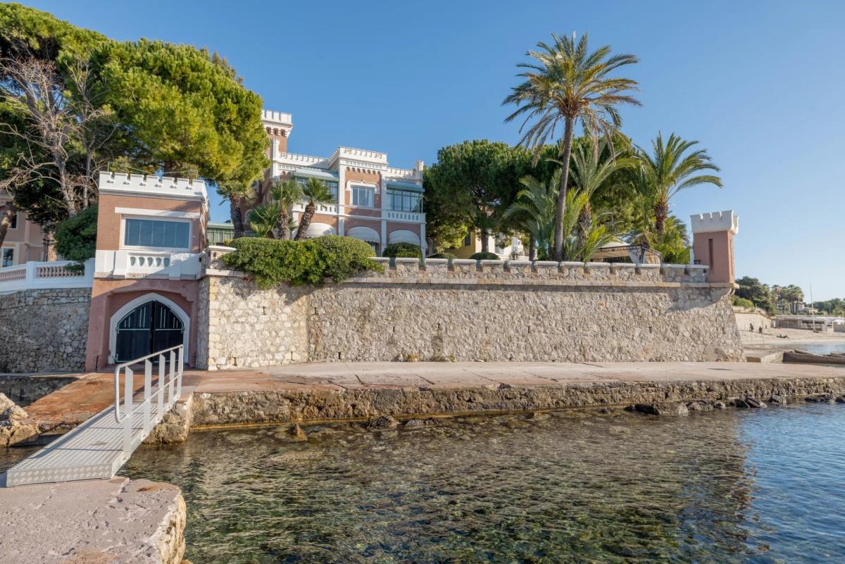Cap D'Antibes, Chateau de la Vigie à Vendre