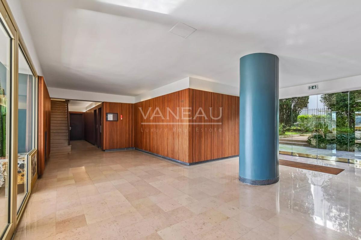 PARIS XVI  - Etage  éleve vue panoramique