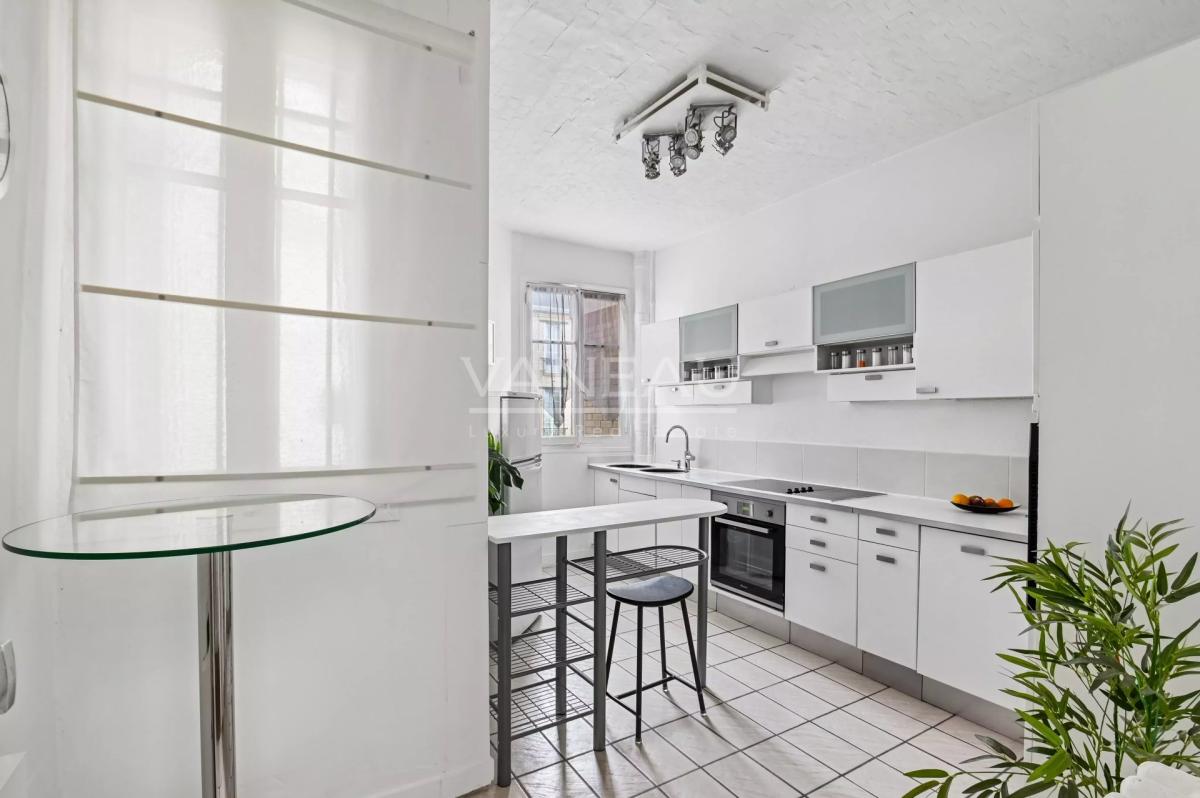 PARIS XVI - Passy Muette - Bel appartement - Deux chambres - Eta